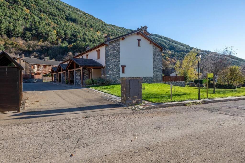 Apartament Casa Nieves Villanúa Zewnętrze zdjęcie