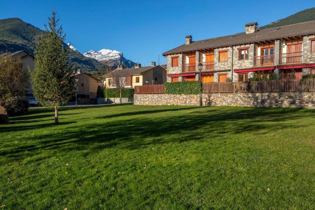 Apartament Casa Nieves Villanúa Zewnętrze zdjęcie