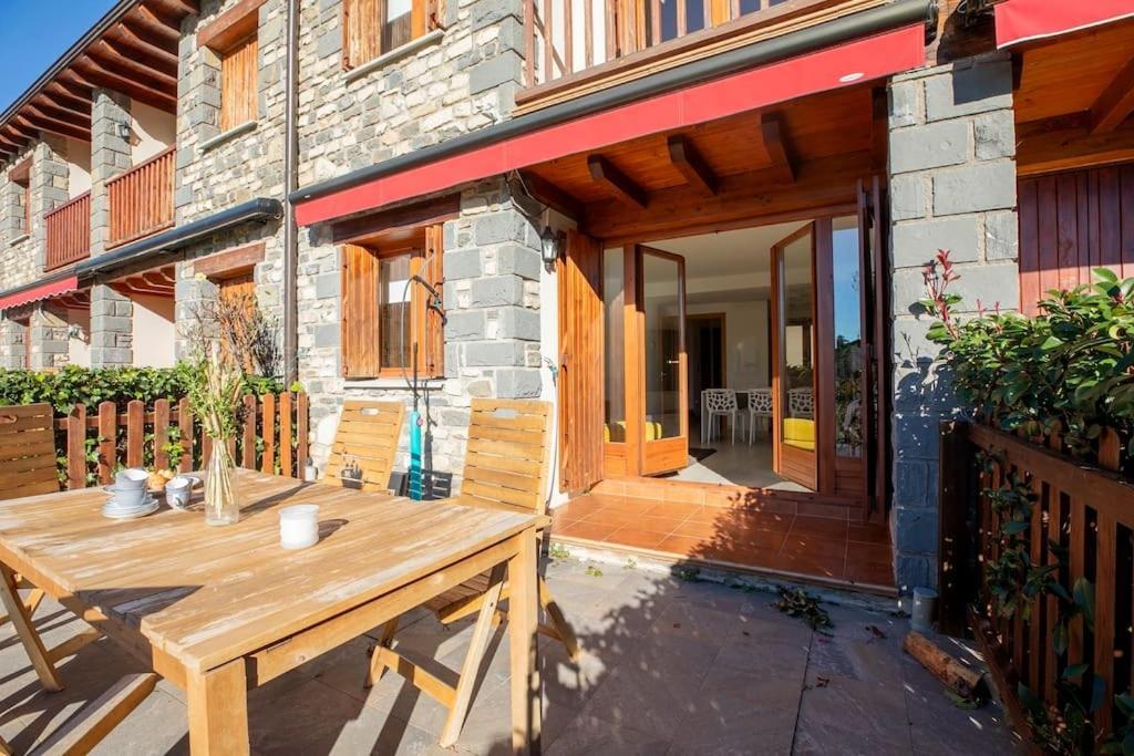 Apartament Casa Nieves Villanúa Zewnętrze zdjęcie