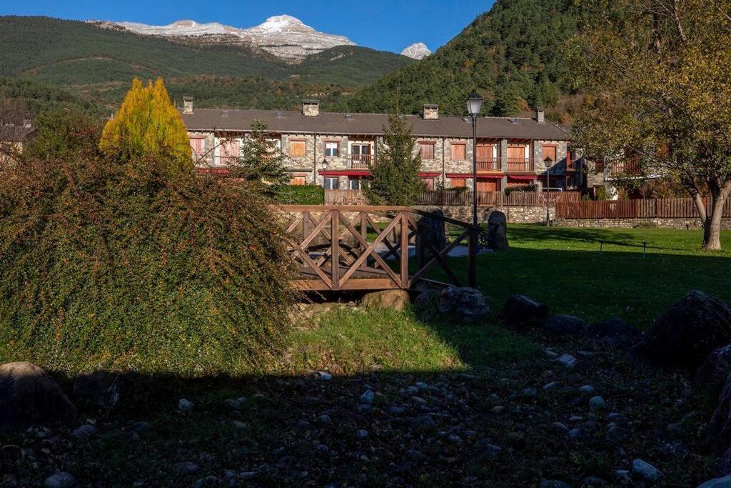 Apartament Casa Nieves Villanúa Zewnętrze zdjęcie