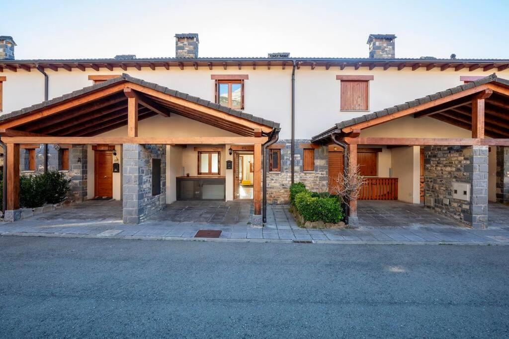 Apartament Casa Nieves Villanúa Zewnętrze zdjęcie